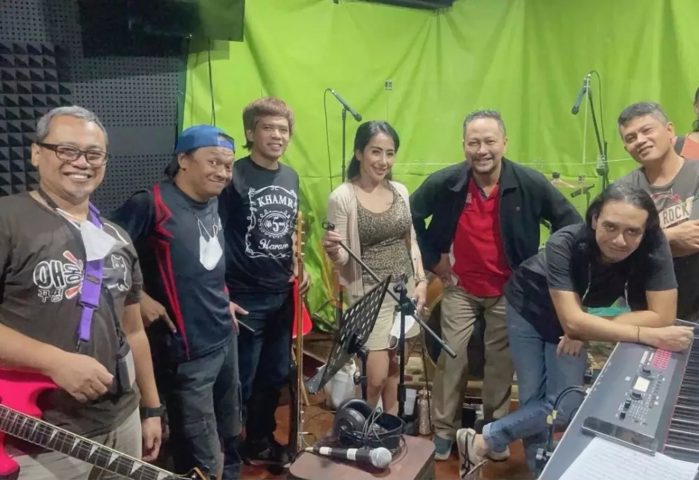 potret terbaru Candil Eks Vokalis Seurieus Instagrams potret terbaru Candil Eks Vokalis Seurieus Instagrams