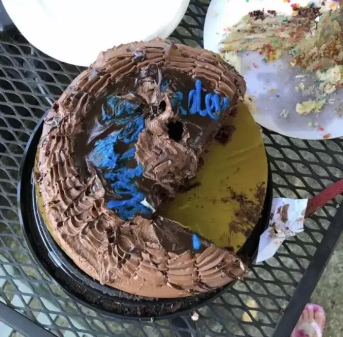 bikin perfeksionis geregetan melihat potongan kue ini © 2021 berbagai sumber