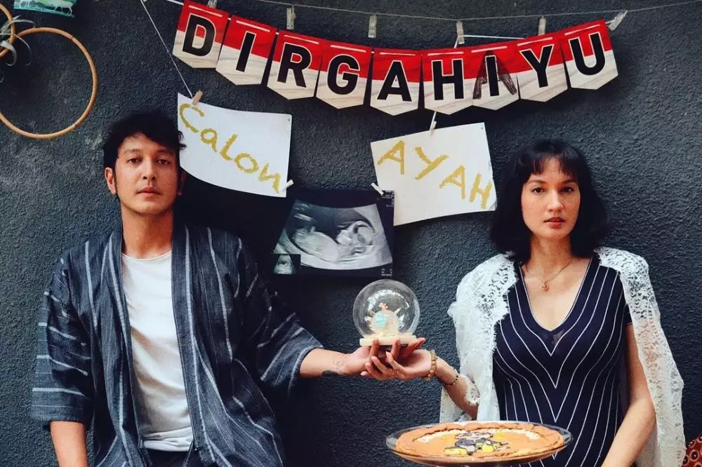 Cara Nadine Chandrawinata pilih outfit hamil © 2021 Instagram