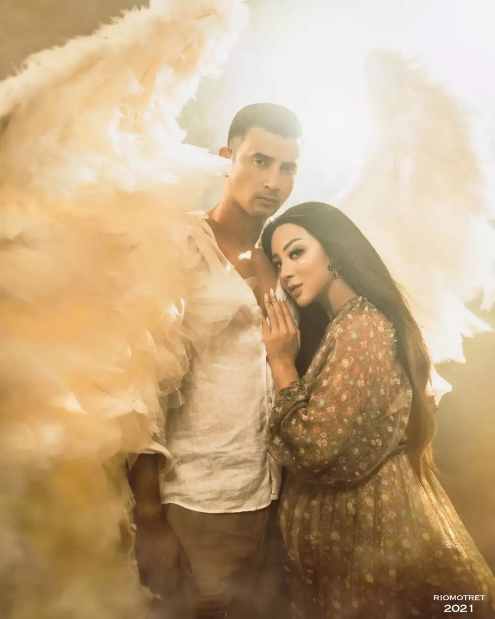 Potret maternity shoot Margin Wieheerm © 2021 brilio.net