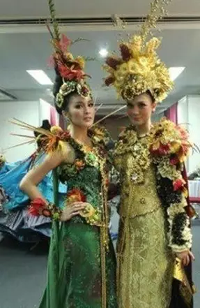 Seleb punya mantan yang sama Berbagai sumber 