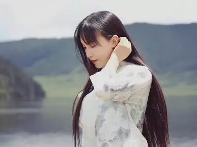 Potret Li Ziqi Berbagai sumber 