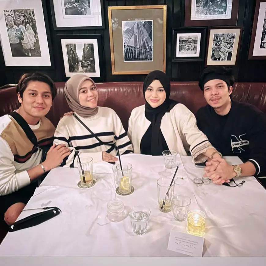 potret kedekatan lesty dan aurel hermansyah © berbagai sumber potret kedekatan lesty dan aurel hermansyah © berbagai sumber