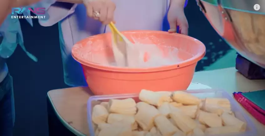 Momen Nagita Slavina masak gorengan YouTube dan Instagram