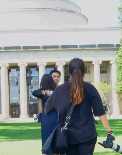 Momen Belva Devara melamar Sabrina © Instagram Momen Belva Devara melamar Sabrina © Instagram