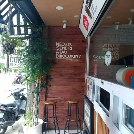 promosinya warung kopi lucu tapi ngeselin © 2021 twitter.com
