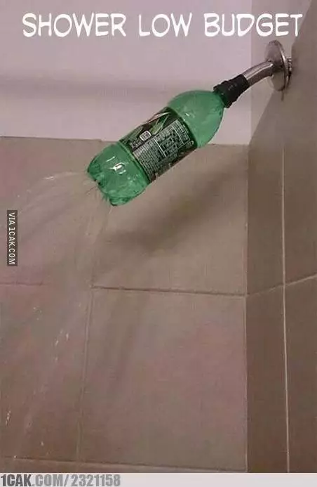shower di kamar mandi ini konsepnya absurd © 2021 1cak.com