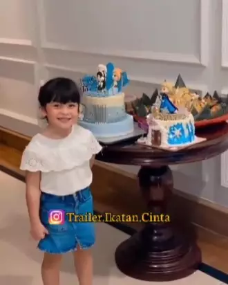 Momen ultah Reyna Ikatan Cinta dari berbagai sumber