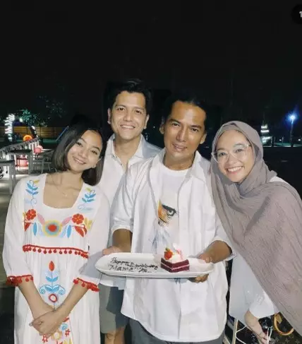 Momen ultah ayah Glenca Chysara © 2021 Instagram Momen ultah ayah Glenca Chysara © 2021 Instagram
