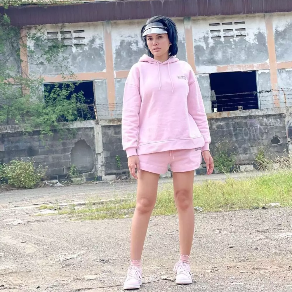 Perawatan kecantikan Nikita Mirzani © 2021 brilio.net Perawatan kecantikan Nikita Mirzani © 2021 brilio.net