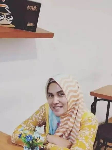 Potret Nana Mahliana istri kedua Clift Sangra yang memesona © 2021 Instagram Potret Nana Mahliana istri kedua Clift Sangra yang memesona © 2021 Instagram