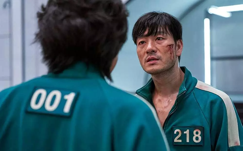 Adegan mengerikan karakter serial Squid Game berbagai sumber Adegan mengerikan karakter serial Squid Game berbagai sumber