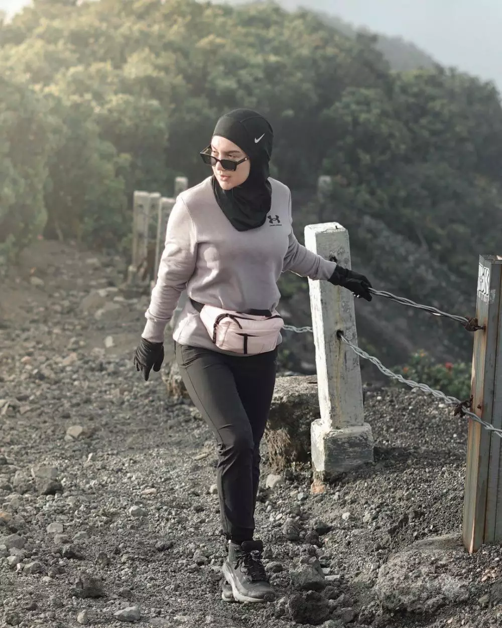 ammar bella naik gunung © 2021 Instagram ammar bella naik gunung © 2021 Instagram