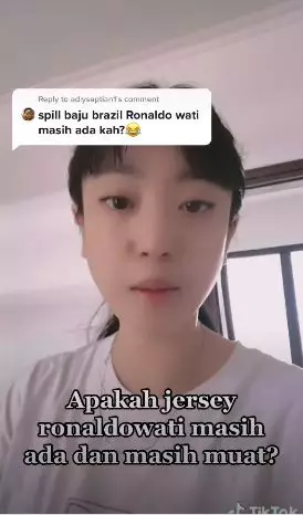 nona berlian tampil jersey ronaldowati © berbagai sumber