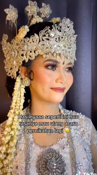 Curhat pilu pengantin harus makeup ulang karena permintaan mertua TikTok Curhat pilu pengantin harus makeup ulang karena permintaan mertua TikTok