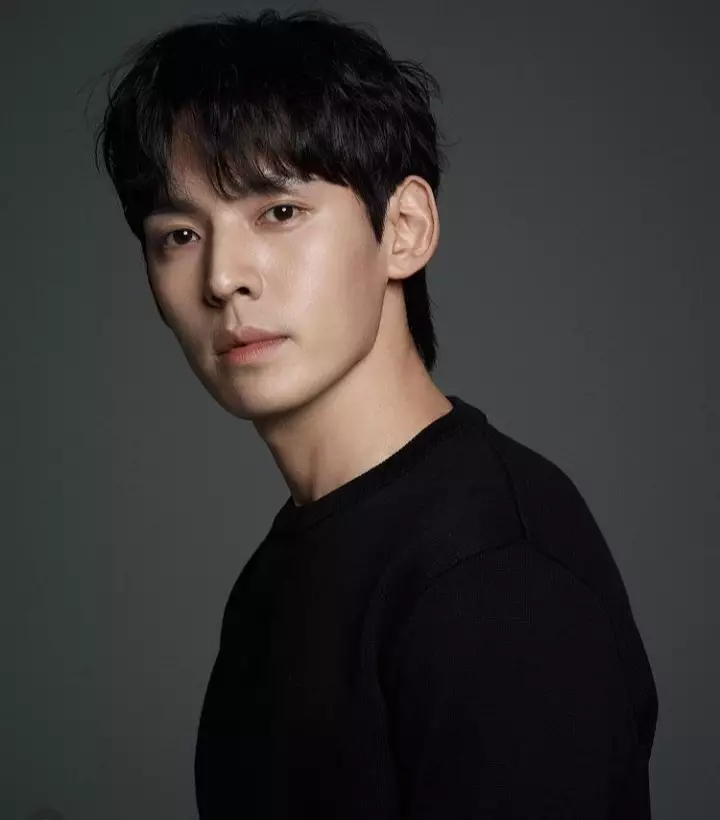 Perjalanan karier Kang Hyung-suk Instagram/@kanghyungsuk_ Perjalanan karier Kang Hyung-suk Instagram/@kanghyungsuk_