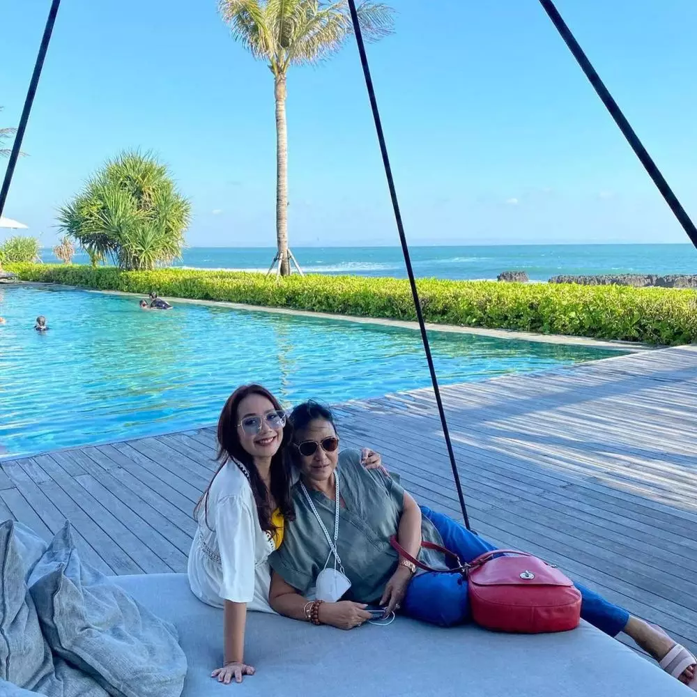 potret kompak irene dan debby cynthia © instagram