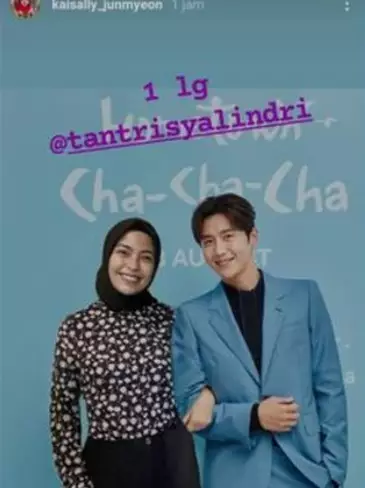 Hasil editan foto Tantri Kotak bareng Kim Seon Ho © berbagai sumber Hasil editan foto Tantri Kotak bareng Kim Seon Ho © berbagai sumber