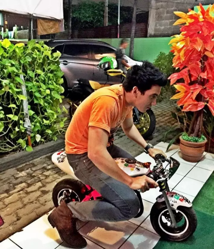 Potret lawas Ridho Illahi di FTV Berbagai sumber  Potret lawas Ridho Illahi di FTV Berbagai sumber