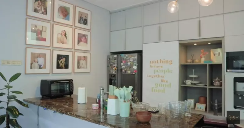 Cara Rossa menata dapur YouTube/Rossa Official