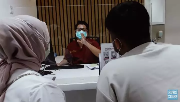 momen kesha ratuliu cek kandungan © YouTube