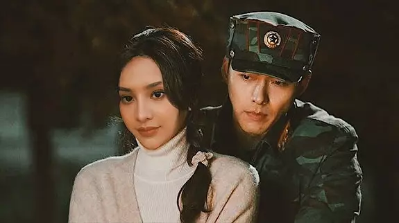 editan seleb bareng aktor korea © instagram