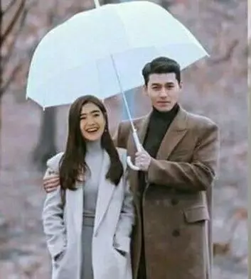 editan seleb bareng aktor korea © instagram