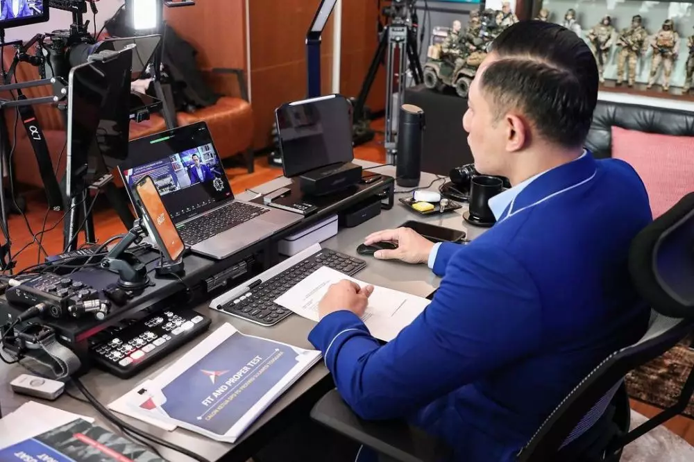 Potret ruang kerja Agus Yudhoyono © Instagram