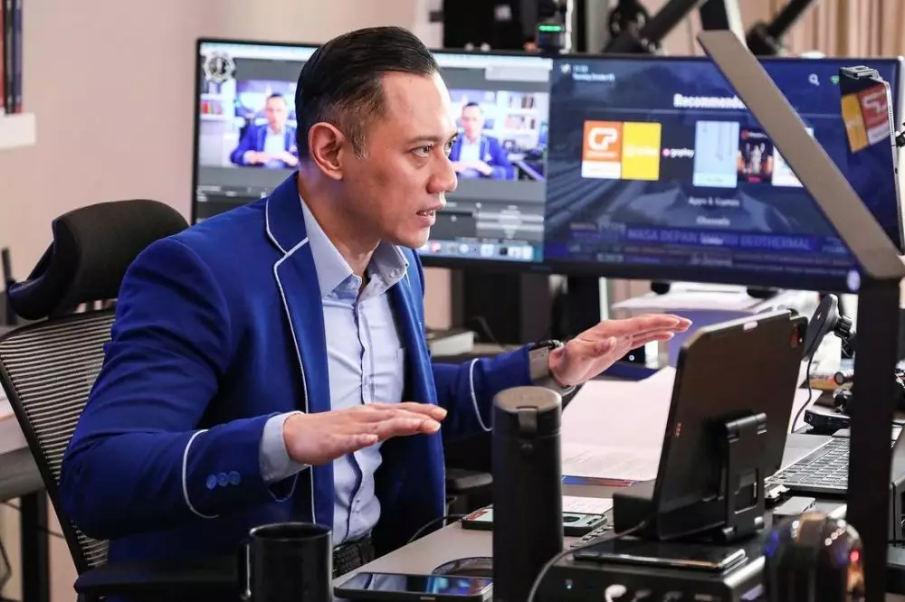 Potret ruang kerja Agus Yudhoyono © Instagram