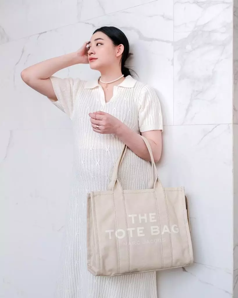 Gaya outfit Patricia Devina © 2021 brilio.net Gaya outfit Patricia Devina © 2021 brilio.net