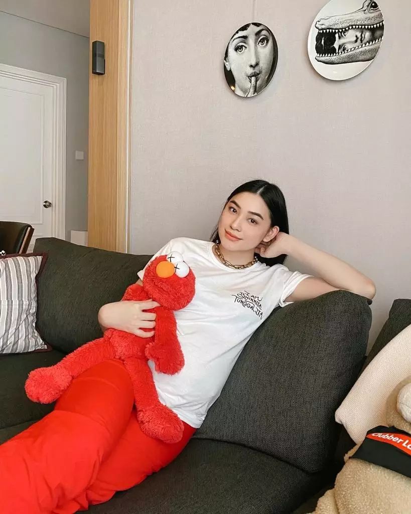 Gaya outfit Patricia Devina © 2021 brilio.net Gaya outfit Patricia Devina © 2021 brilio.net