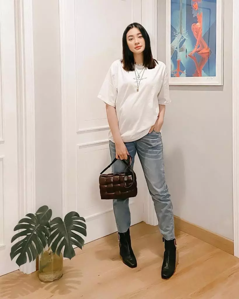 Gaya outfit Patricia Devina © 2021 brilio.net Gaya outfit Patricia Devina © 2021 brilio.net