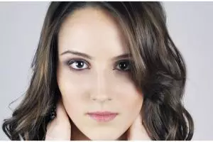 Rutin mengonsumsi 5 makanan ini bikin kulit wajah kencang alami