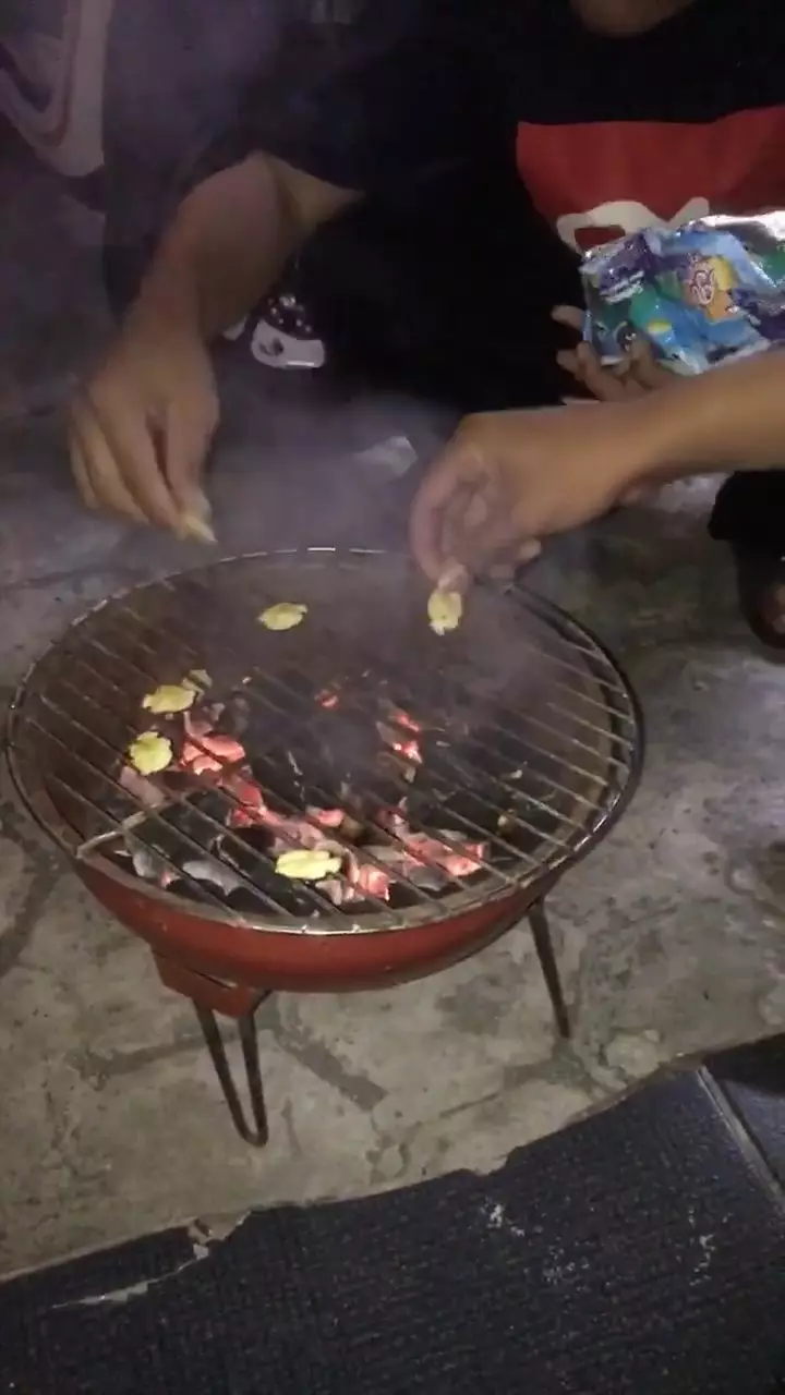 penampakan makanan dibakar © 2021 Berbagai Sumber