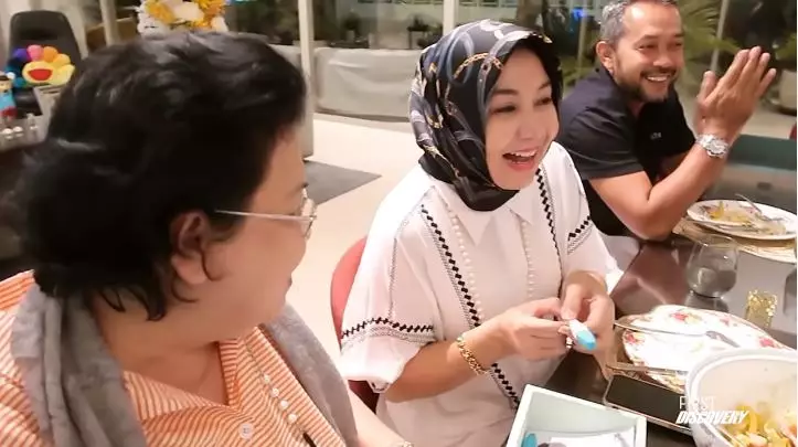 nikita willy umumkan kehamilan © YouTube