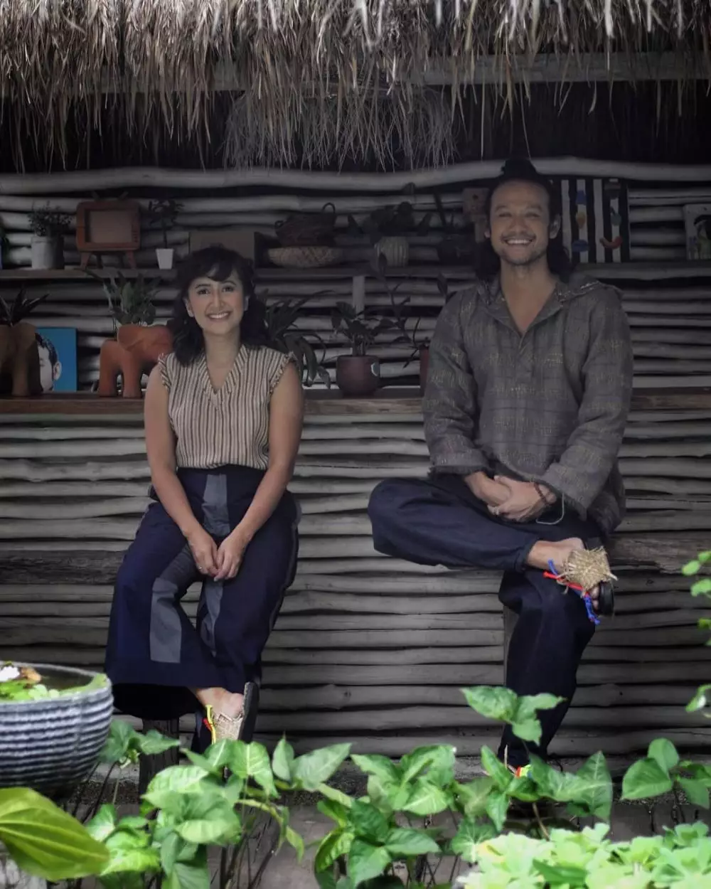 seleb kembali ke pelukan mantan © instagram