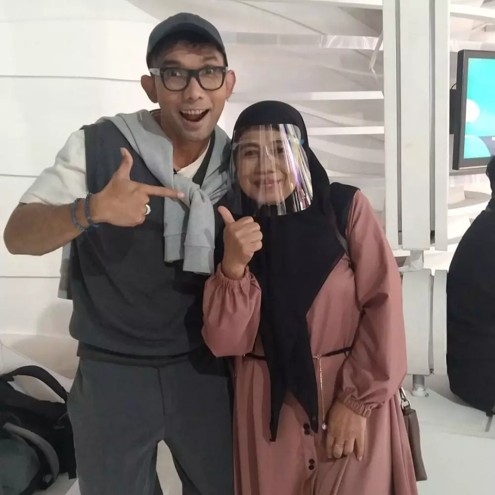 dewi isma penyanyi yamete kudasai © 2021 berbagai sumber