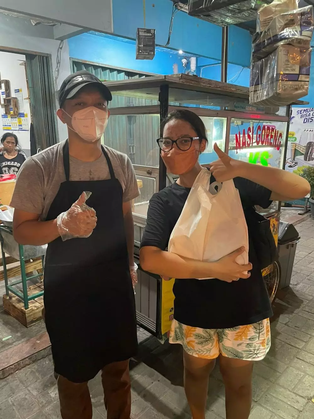 mantan pegawai kpk jualan nasi goreng © 2021 Berbagai Sumber