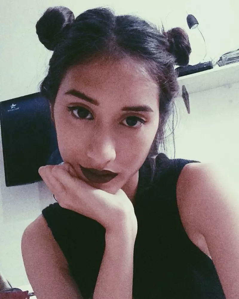 gadis cilik di klip munajat cinta © 2021 Instagram