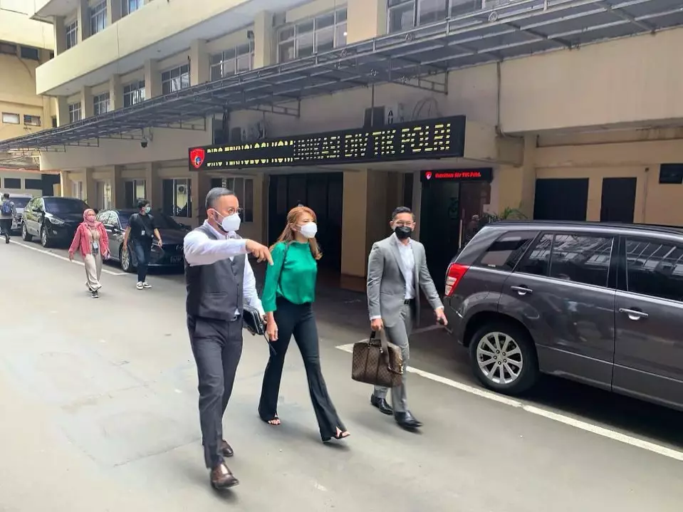 Tamara Bleszynski laporkan penipuan © Instagram