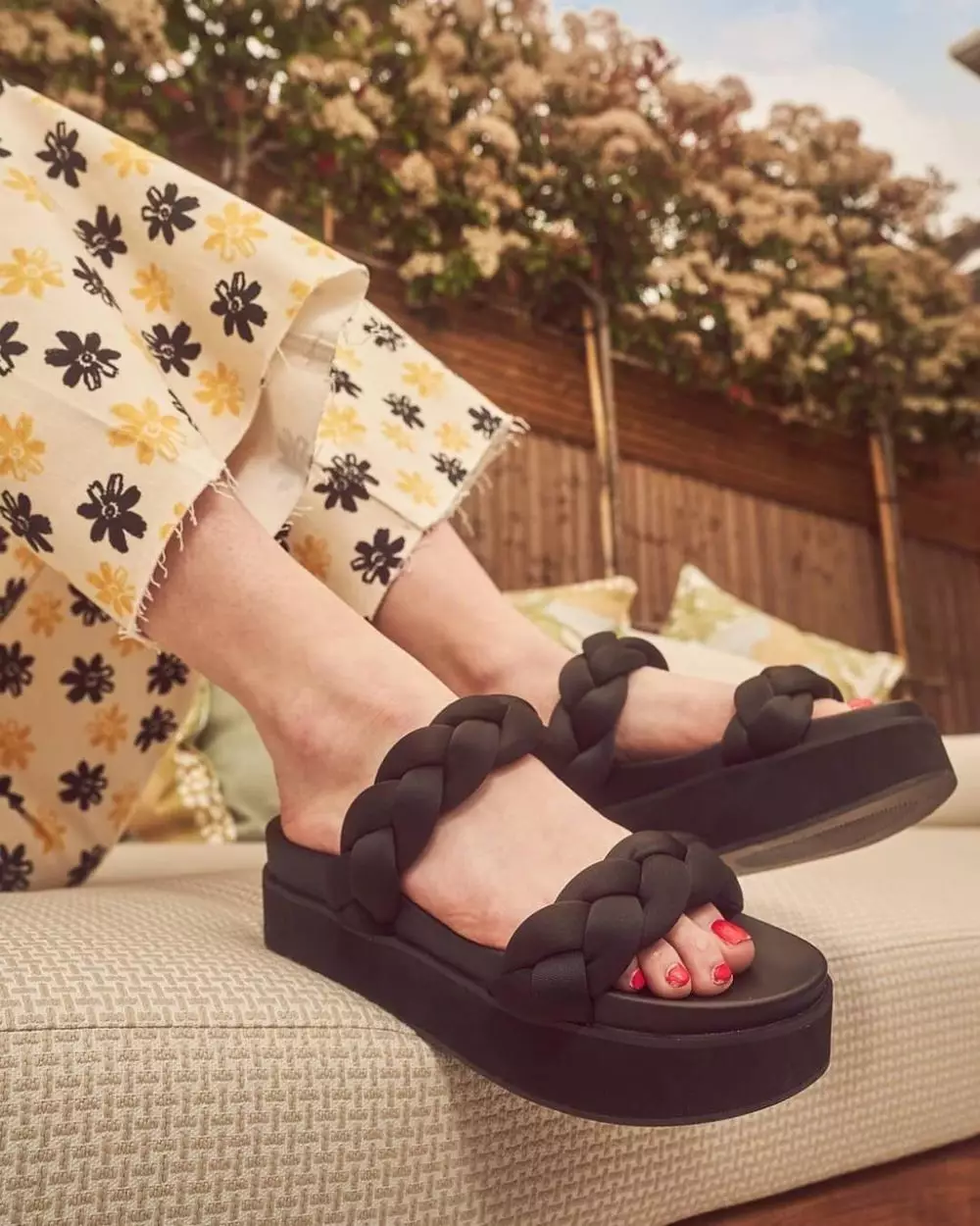 Tren sepatu saat pandemi © 2021 brilio.net