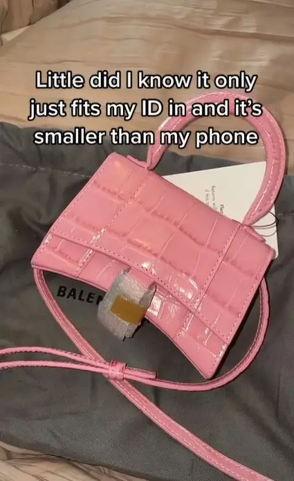 Beli tas Balenciaga Rp 13 juta © 2021 TikTok