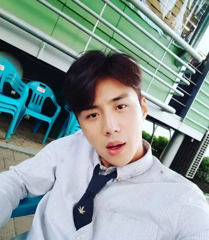 perjalanan karier Kim Seon-ho Berbagai sumber 