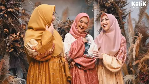 pemotretan ria ricis dan kedua kakaknya © berbagai sumber