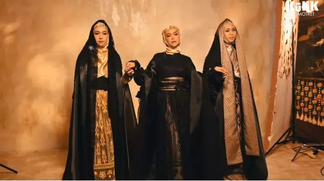 pemotretan ria ricis dan kedua kakaknya © berbagai sumber