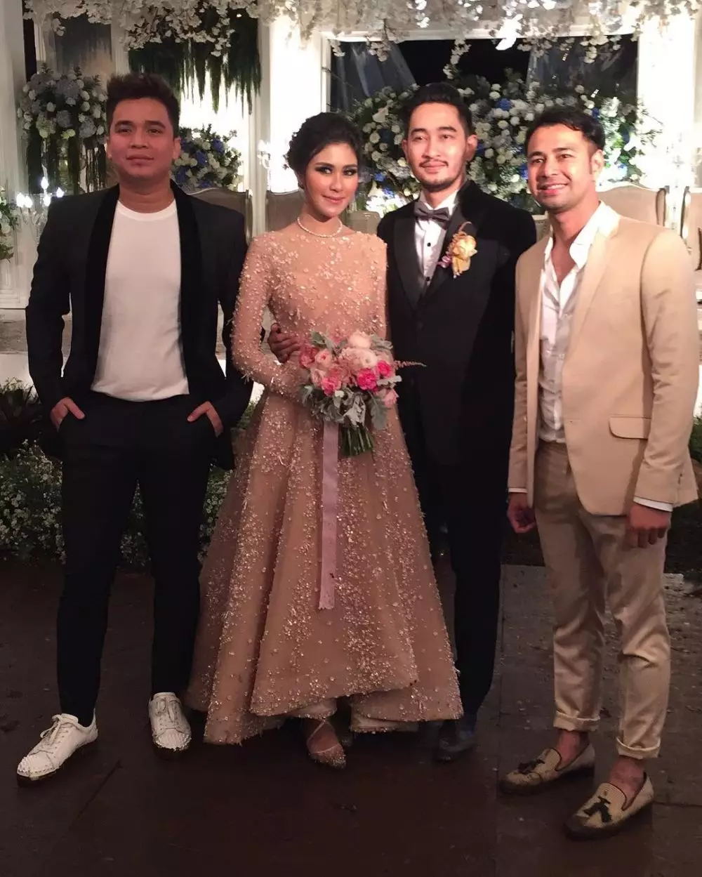 momen seleb ketemu mantan kekasih © berbagai sumber