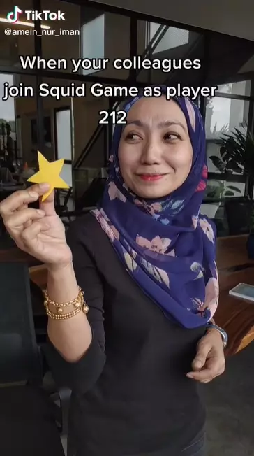 Viral hijaber asal Malaysia mirip pemain 212 di Squid Game TikTok
