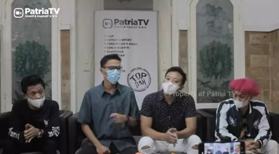 Warkopi resmi bubar © 2021 brilio.net