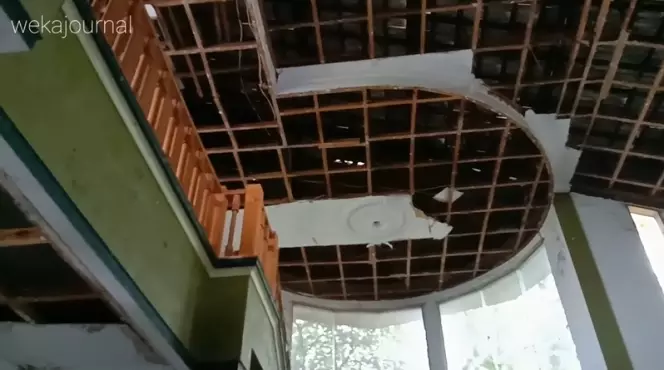 rumah terbengkalai milik mantan artis cilik © 2021 brilio.net YouTube