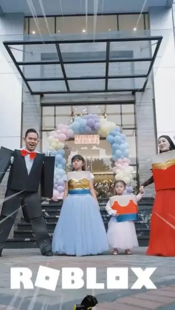 Momen Gilang Juragan99 rayakan ultah anak dari berbagai sumber